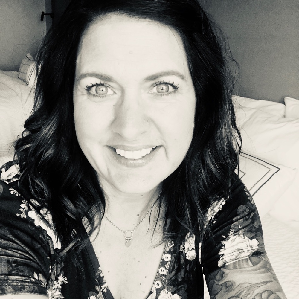 Meet your Posher, Adrienne